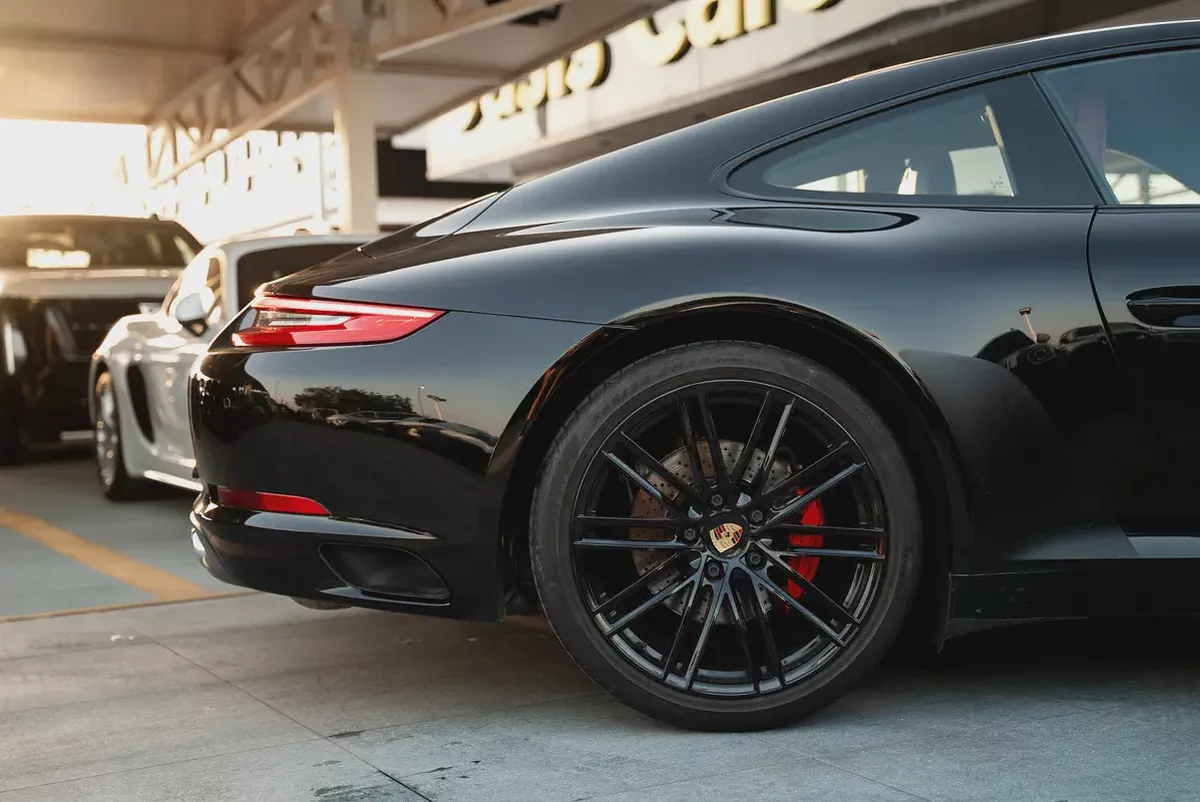 Porsche 911 Carrera Full Service History GCC 3.0L Turbo 6 Cylinders Perfect Condition-3-3