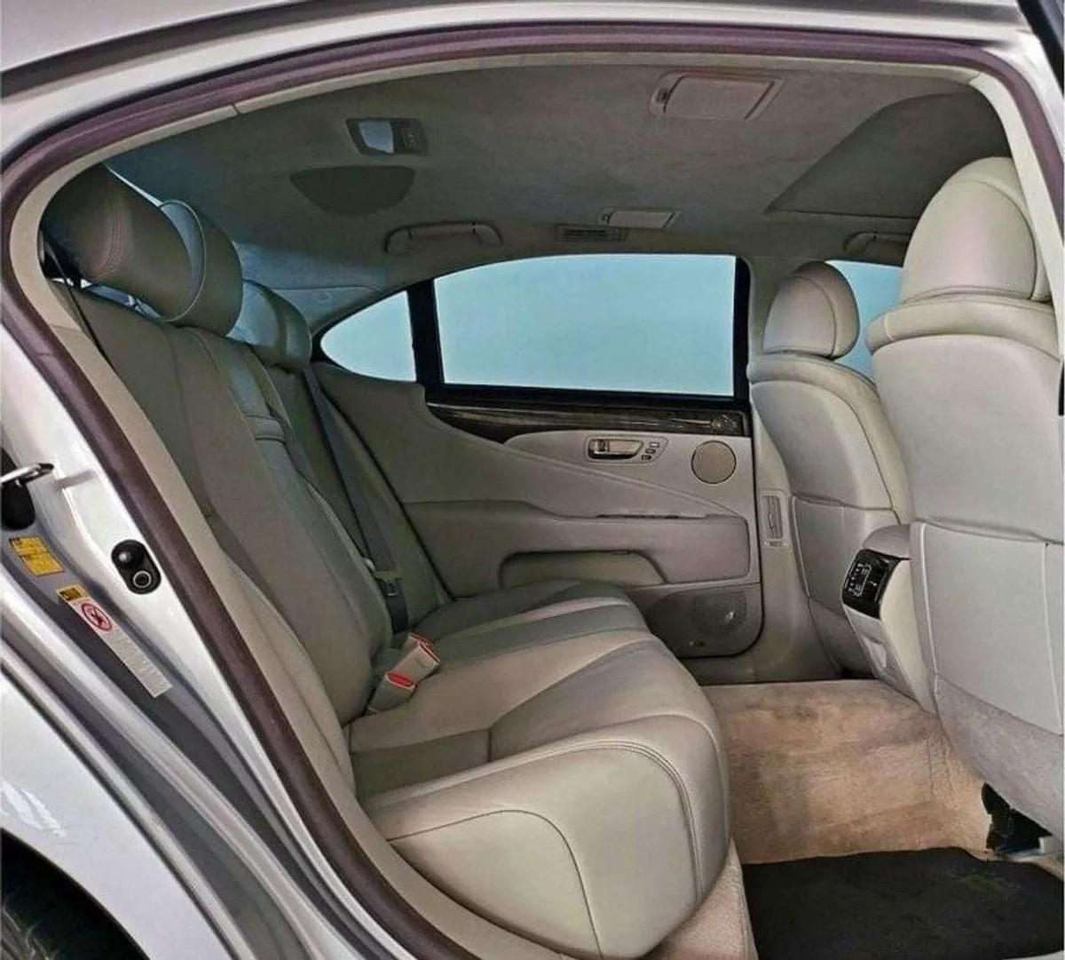 Lexus LS460 PREMIER LWB 4.6L - 8CYL - EXCELLENT CONDITION NO ACCIDENT  AMERICAN SPECS CLEAN TITLE-11-0
