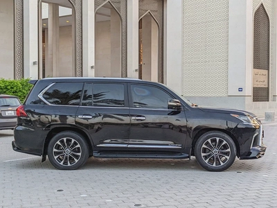 LEXUS LX570 2009 FACELIFTED 2021 GCC FULL OPTION IN EXCELLENT CONDITION-8