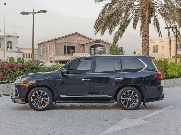 LEXUS LX570 2009 FACELIFTED 2021 GCC FULL OPTION IN EXCELLENT CONDITION