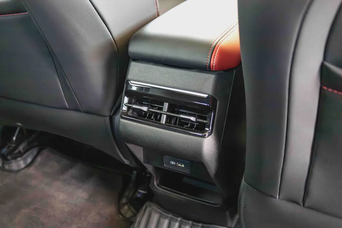 2024 Geely Coolray GF 1.5L Turbo | AED 960 Monthly | Free Courtesy Car Included | 1 Year Warranty-17-17