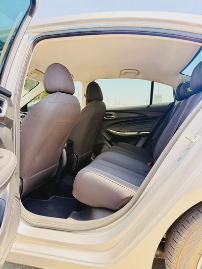 MG 5 1.5L GCC 2022 VERY GOOD CONDITION-8