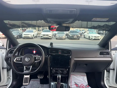 جولف GTI موديل 2018 خليجى بانوراما فل اوبشن صبغ الوكاله بحاله ممتازه-13