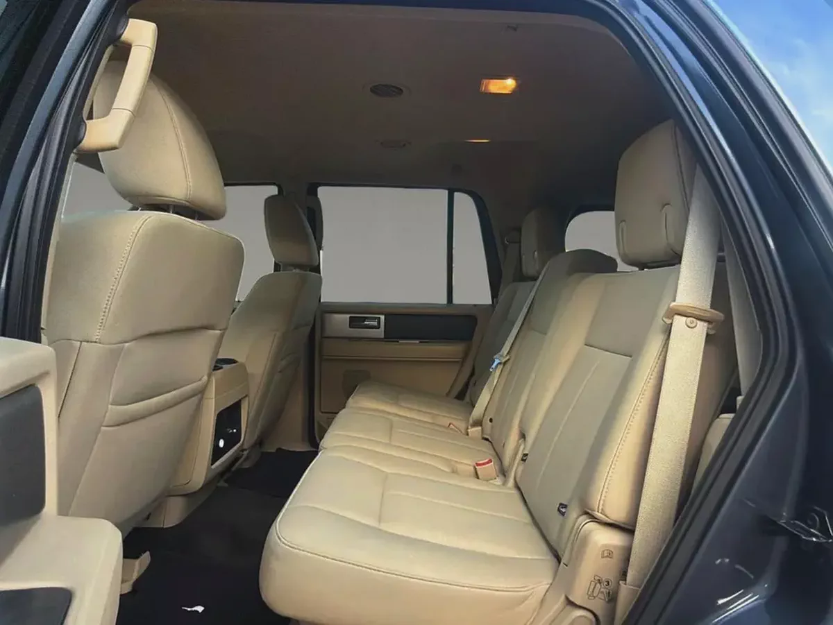 Ford Expedition XLT Safari Pack - FULL AGENCY SERVICE HISTORY-10-10