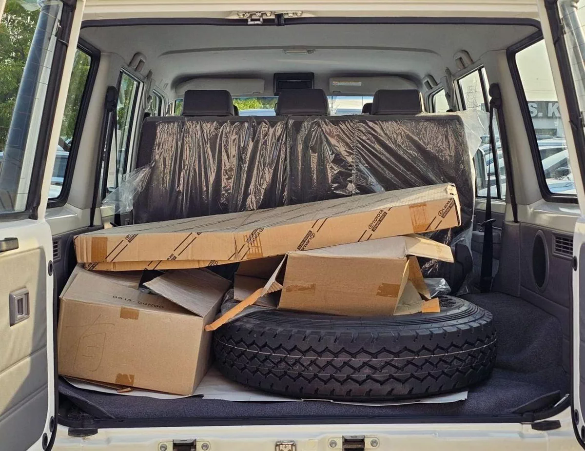 Toyota Land Cruiser 70 LC76 LX TOYOTA LANDCRUISER LC76 HARDTP LX || 5DOOR | STD OPTION | 6 STR PWR WINDOWS+MIRRORS+LOCKS WOOD LED F-7-0