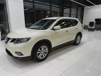 Well Maintained Nissan X-Trail 2015 SV - GCC Specs-1