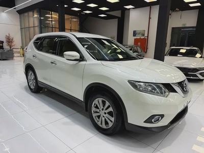 Well Maintained Nissan X-Trail 2015 SV - GCC Specs-2