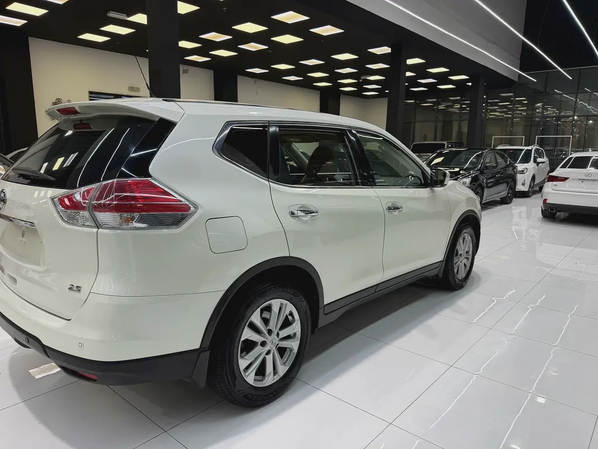 Well Maintained Nissan X-Trail 2015 SV - GCC Specs-3-3