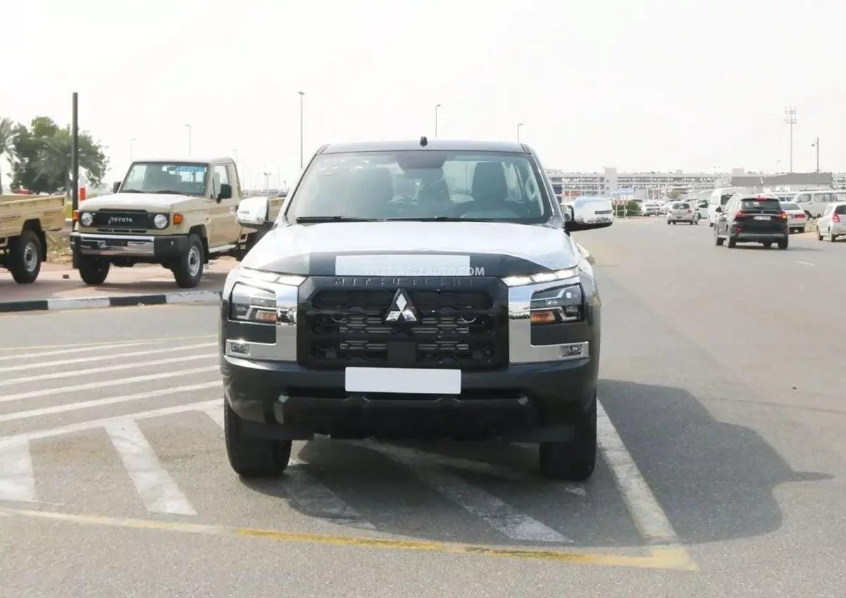 Mitsubishi L200 Mitsubishi L200 Sportero 2.4L Diesel MY2026-1-0