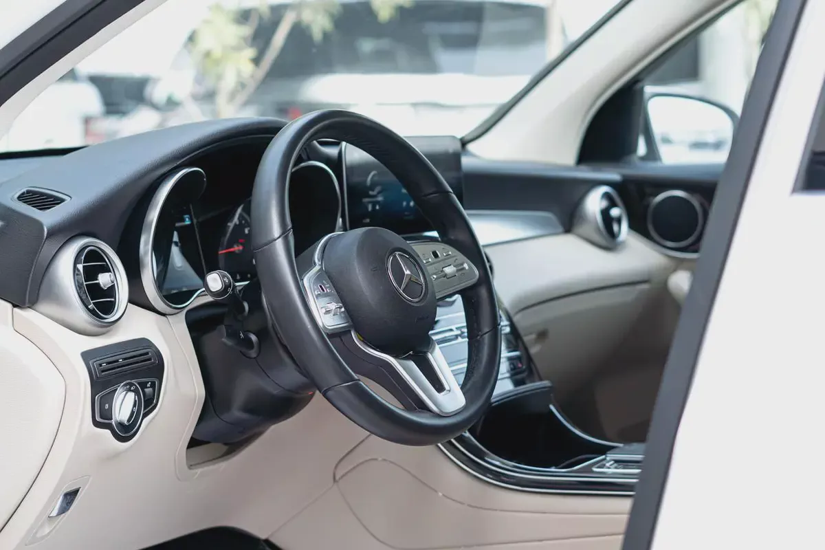 2021 Mercedes-Benz GLC 300-7-7