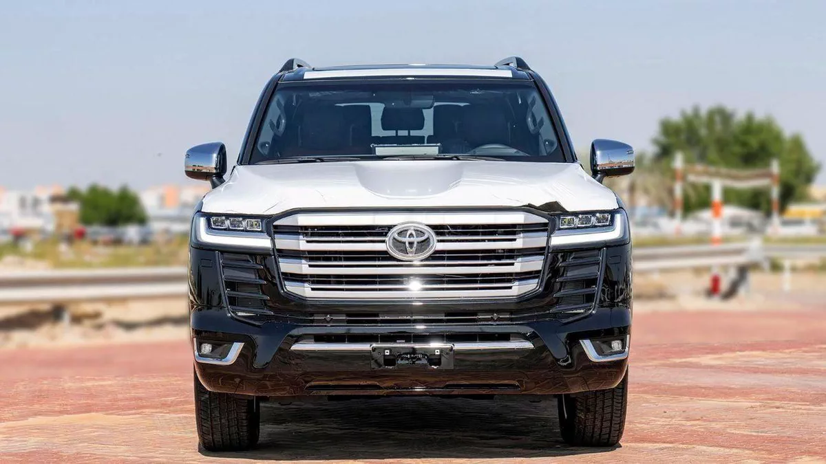 Toyota Land Cruiser VXR 3.5L-1-0