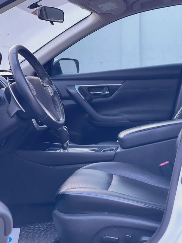 Nissan Altima SV 2018,d