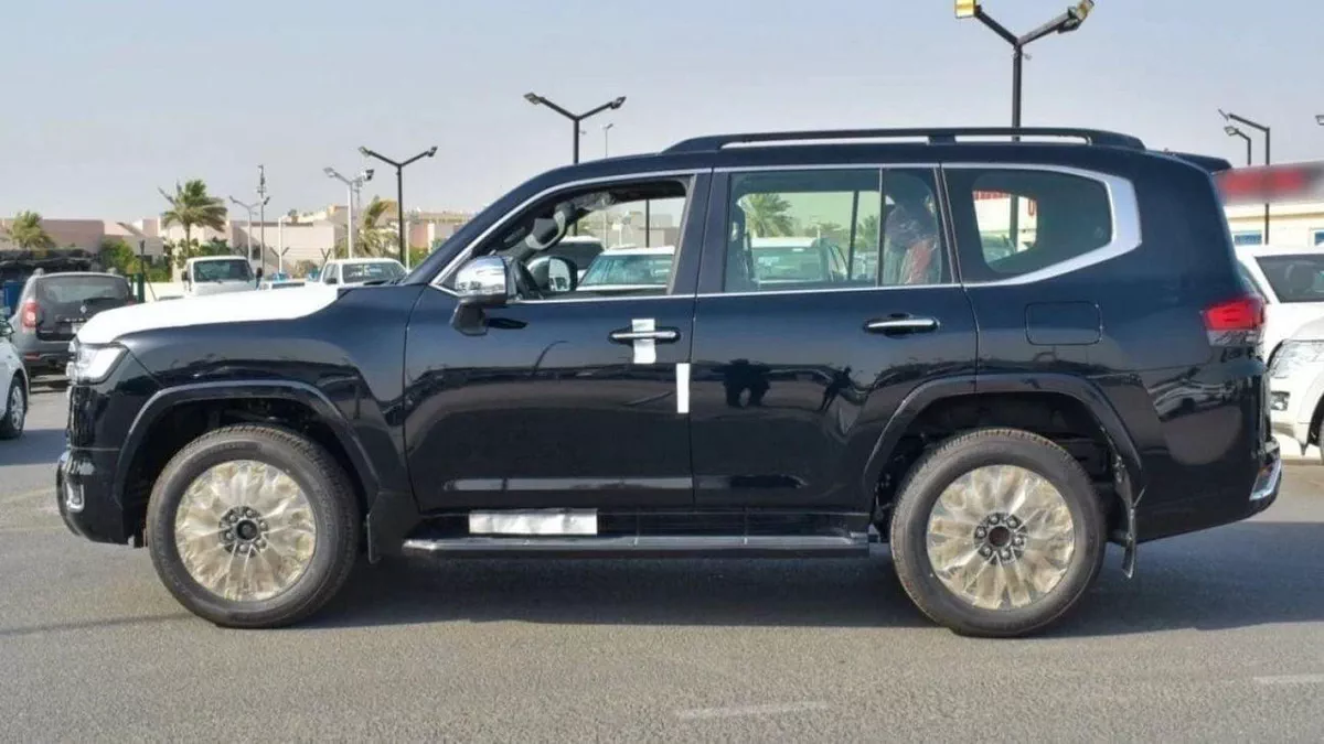 Toyota Land Cruiser VXR Toyota Land Cruiser VXR 3.3L Diesel twin turbo full option 2024-2-0