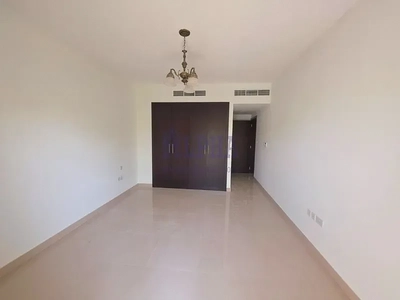 Unfurnished 3BR Villa With Maids In Quite Location-6