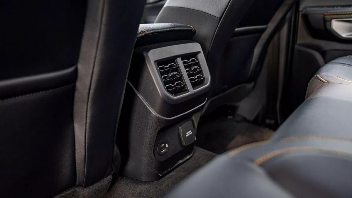 Ford Ranger Wildtrak-6-0