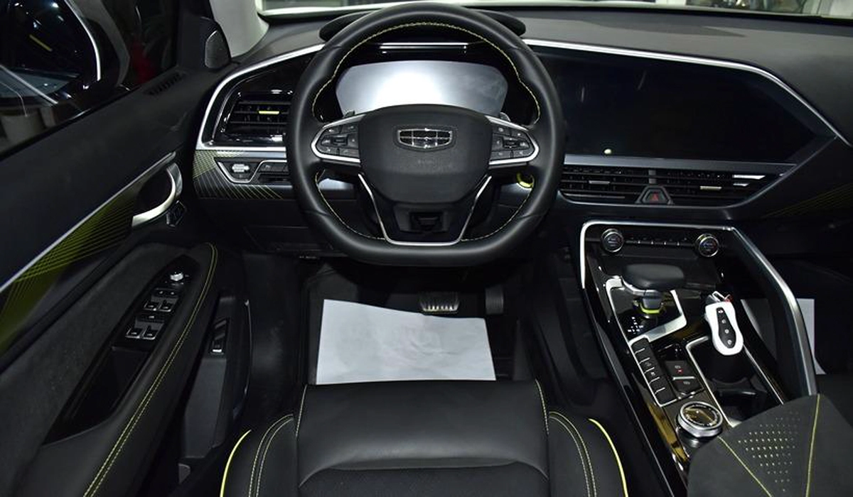 Geely Tugella ( 2024 Model ) in White Color GCC Specs