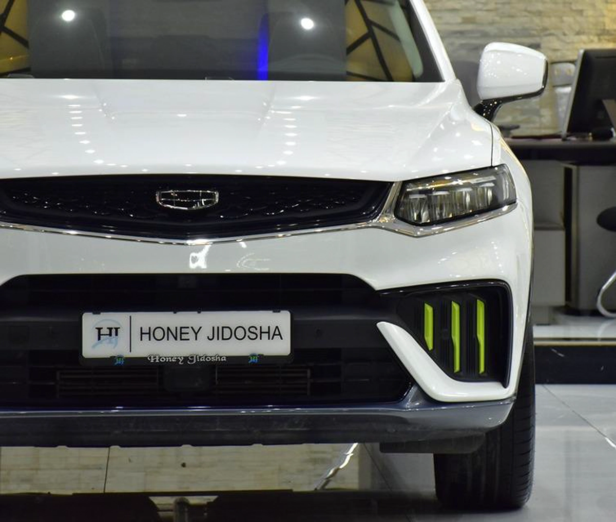 Geely Tugella ( 2024 Model ) in White Color GCC Specs