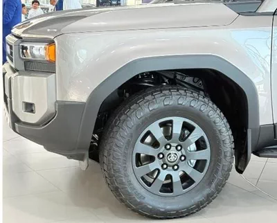 Toyota Prado VXR 2.4L PETROL A/T GCC SPECIFICATION-5