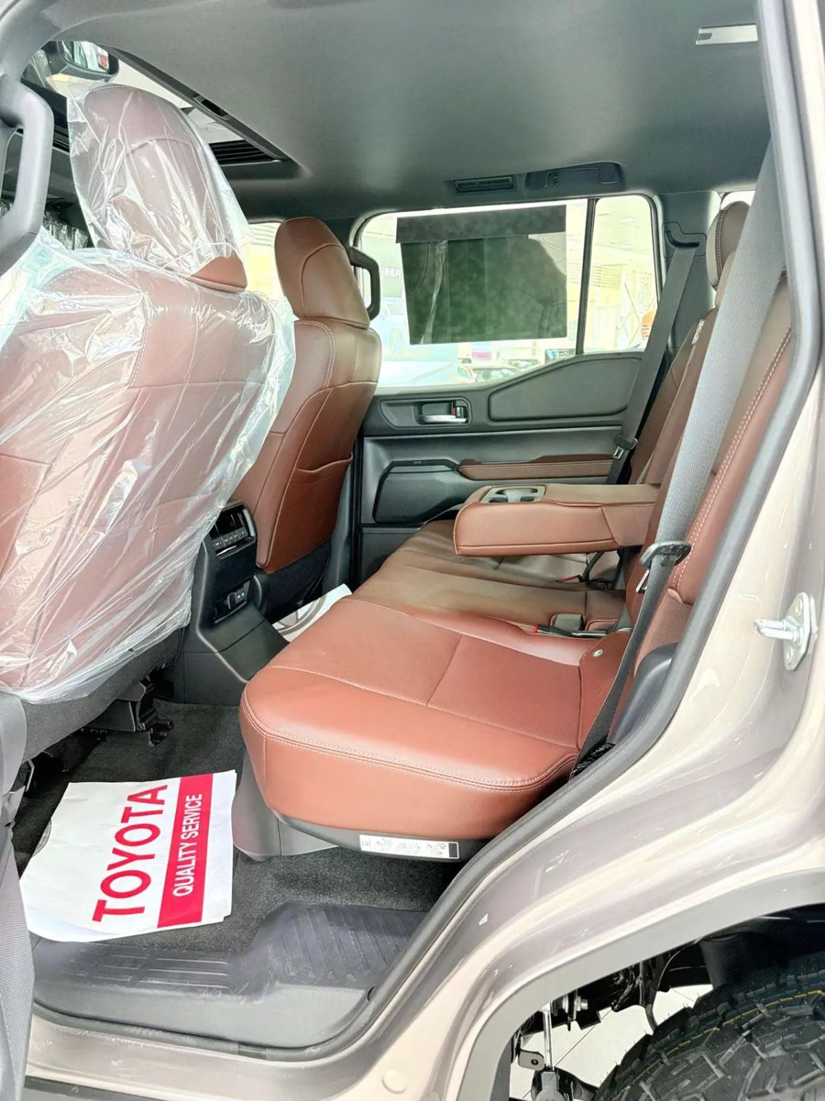 Toyota Prado VXR 2.4L PETROL A/T GCC SPECIFICATION-6-0