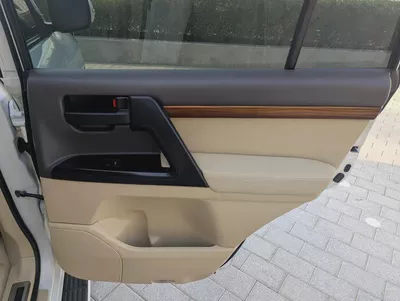 2020 Toyota Land Cruiser GXR V6 4.0L – Full Option, Top Spec | 42,000km Excellent Condition-17