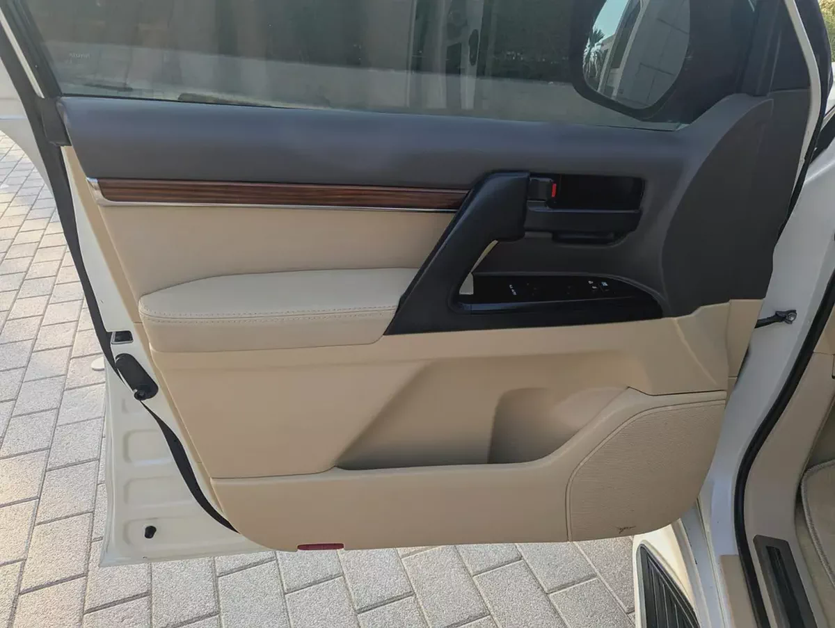 2020 Toyota Land Cruiser GXR V6 4.0L – Full Option, Top Spec | 42,000km Excellent Condition-14-14