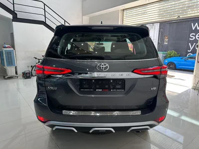 2024 Toyota Fortuner VXR 4.0L V6 // EMI Starting from 2,840 AED-4