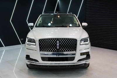 Lincoln Navigator Presidential 2023-1