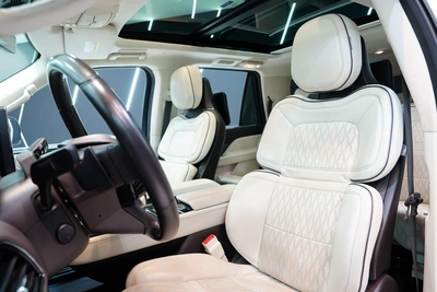 Lincoln Navigator Presidential 2023-5