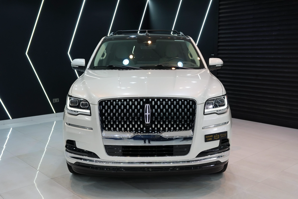 Lincoln Navigator Presidential 2023-1-1