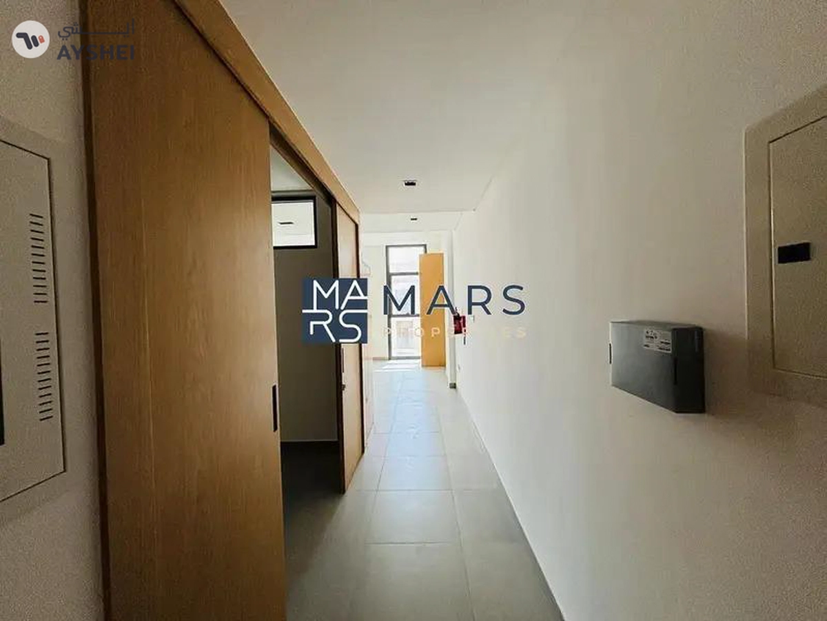 Luxury| Spacious| Signature Partition Apartment| Separate Bed+ Living Room | Best Price