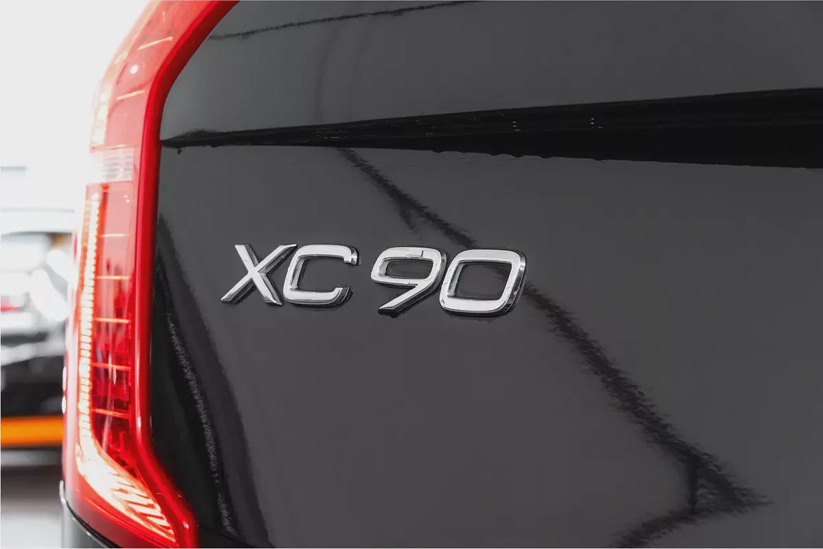 AED 2,035 / 48 months | 0% DP | 2018 Volvo XC90 T6 Momentum Elite / Partial Service History-14-14