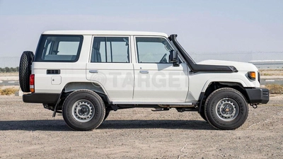 Toyota Land Cruiser 70 LC76 LX LX LC 76 4.2     M/T   2025-23