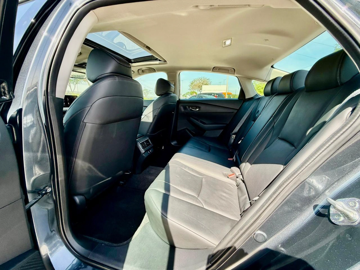 HONDA ACCORD EX-L 2023 | FULL OPTION | LIKE NEW CONDITION UNDER WARRANTY AND SERVICE CONTRACT-10-10