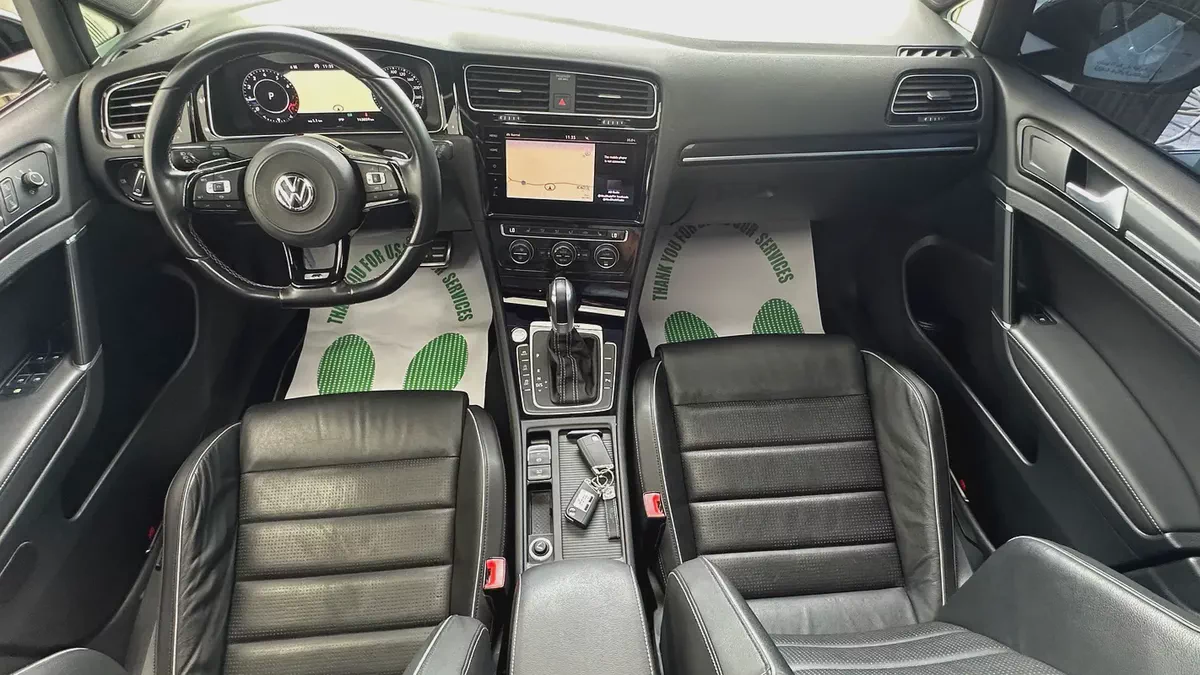 Volkswagen Golf R Special Edition 2019 GCC Specs-7-7