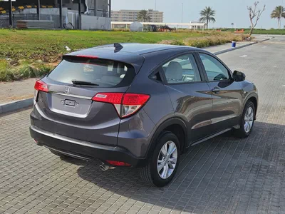 Honda HR-V EX 2020 GCC Specs - Mid Option Compact Family SUV Single Owned Car-12