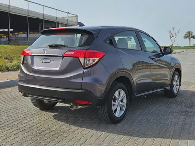 Honda HR-V EX 2020 GCC Specs - Mid Option Compact Family SUV Single Owned Car-14