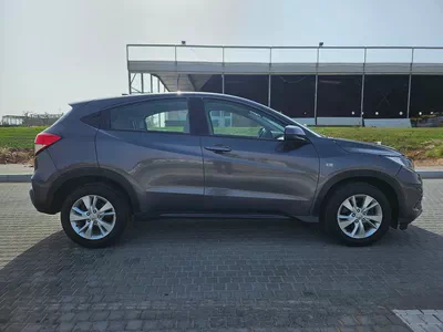 Honda HR-V EX 2020 GCC Specs - Mid Option Compact Family SUV Single Owned Car-17