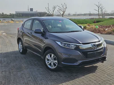 Honda HR-V EX 2020 GCC Specs - Mid Option Compact Family SUV Single Owned Car-3