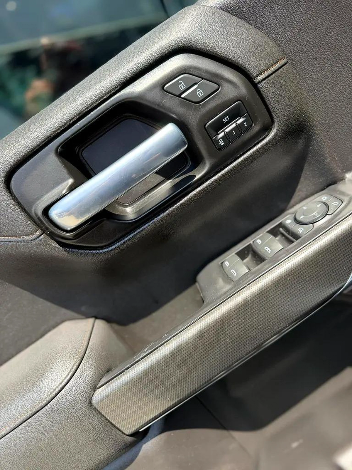 GMC Sierra AT4 2021 - American Specs - GCC Favorite!-15-15
