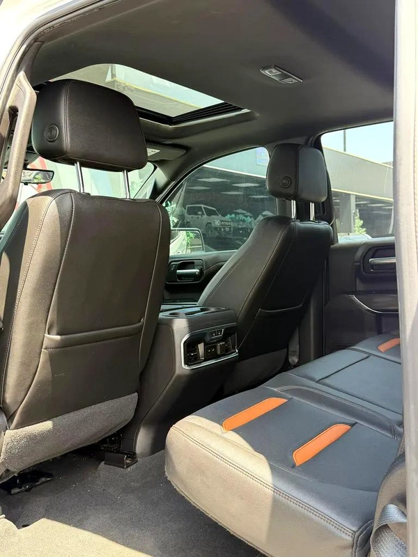 GMC Sierra AT4 2021 - American Specs - GCC Favorite!