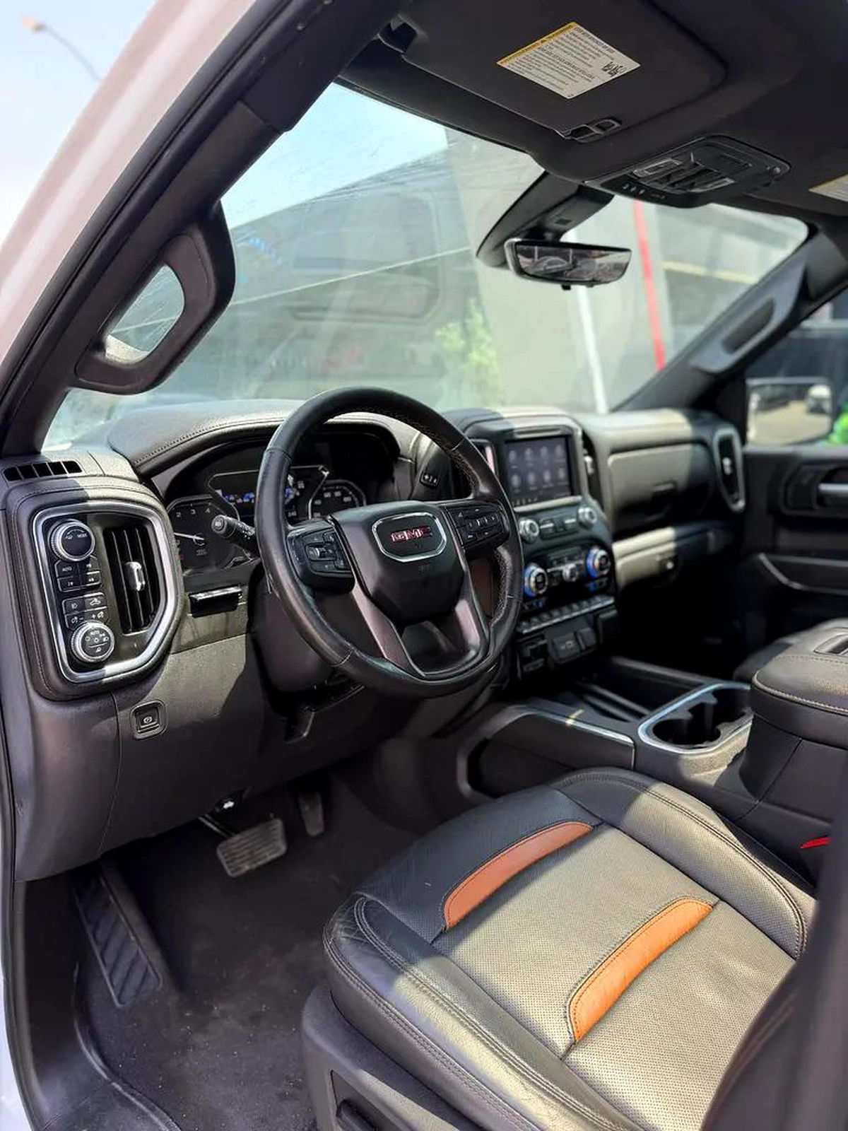 GMC Sierra AT4 2021 - American Specs - GCC Favorite!-9-9