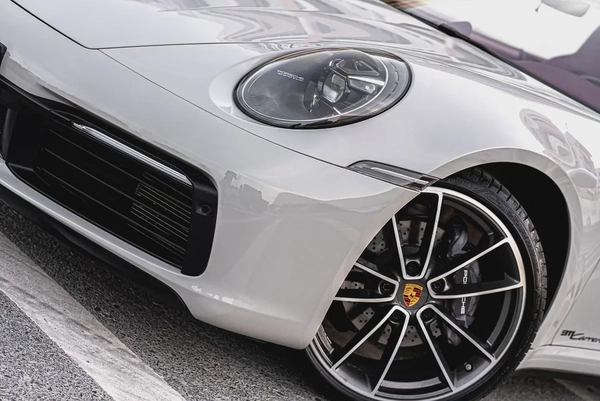 2024 Porsche 911 Carrera Cabriolet - 9,000 kms