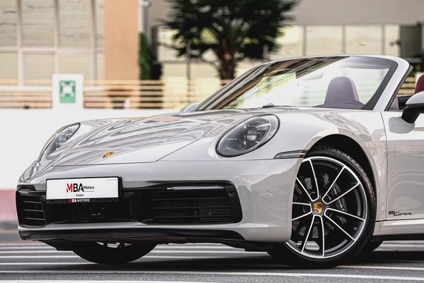 2024 Porsche 911 Carrera Cabriolet - 9,000 kms