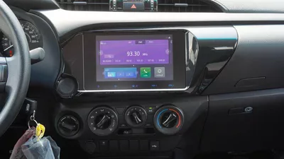 Toyota Hilux 2.7L 4WD A/T-12