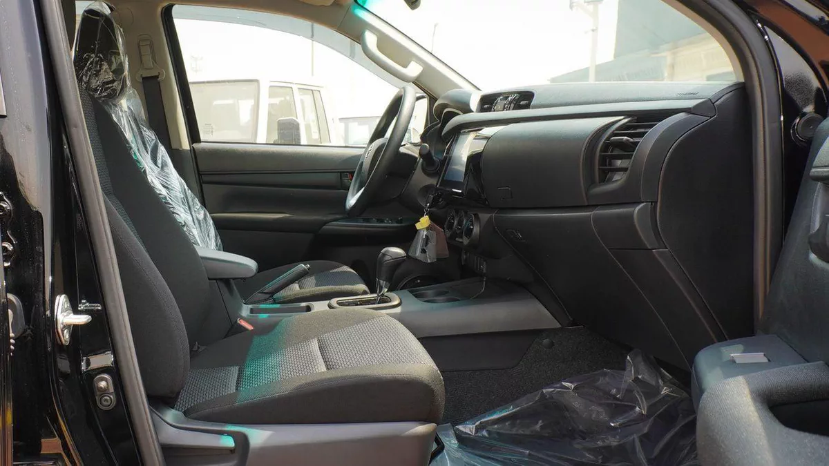 Toyota Hilux 2.7L 4WD A/T-14-0