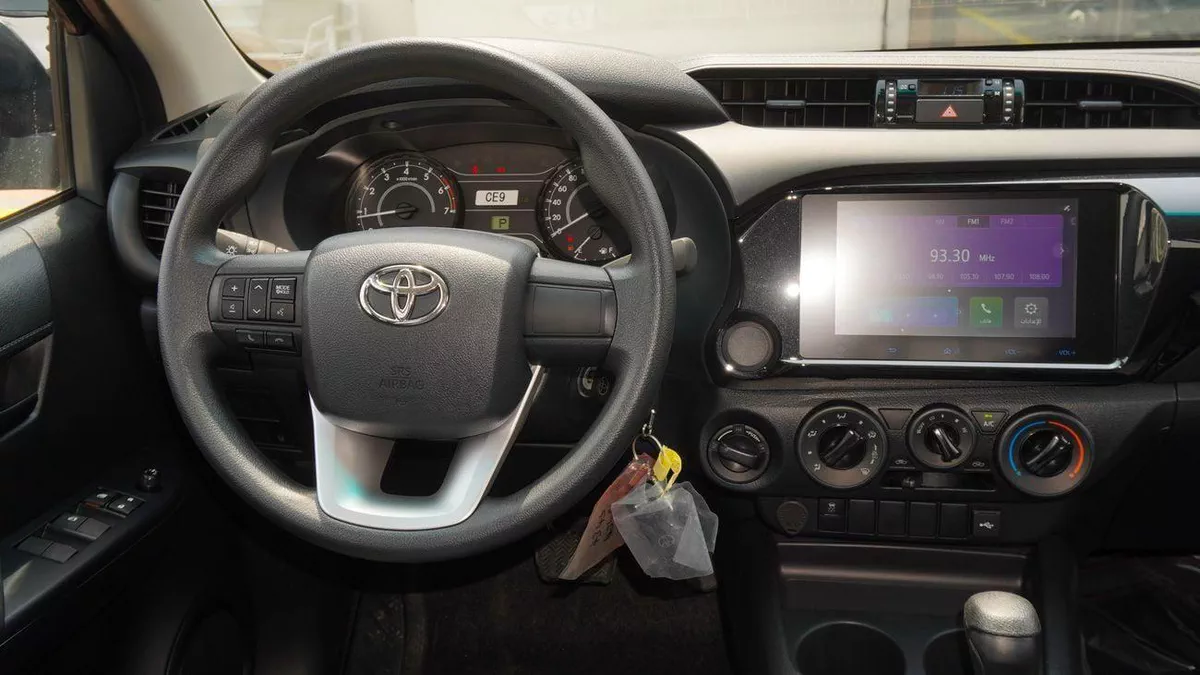 Toyota Hilux 2.7L 4WD A/T-6-0
