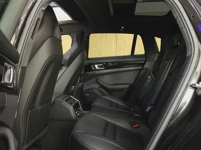 2020 - Porsche Panamera Turbo S E-Hybrid - Prestige Condition for 360,000.00 AED-13