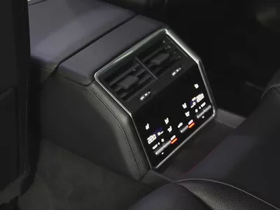 2020 - Porsche Panamera Turbo S E-Hybrid - Prestige Condition for 360,000.00 AED-14
