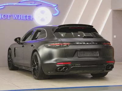 2020 - Porsche Panamera Turbo S E-Hybrid - Prestige Condition for 360,000.00 AED-4