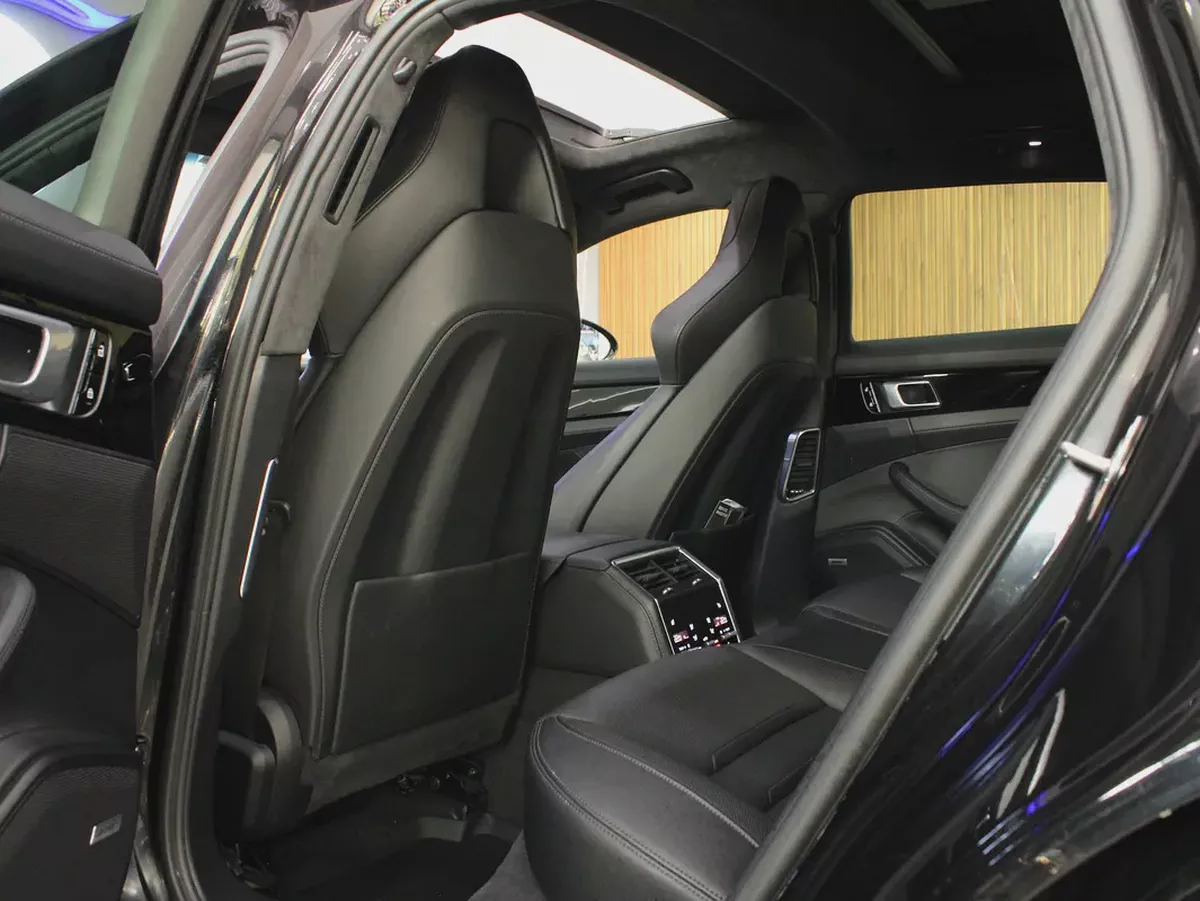 2020 - Porsche Panamera Turbo S E-Hybrid - Prestige Condition for 360,000.00 AED-12-12